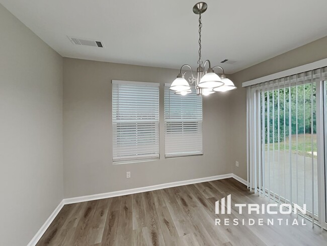 Building Photo - 2949 Haviland Way