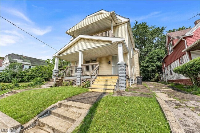 Building Photo - 3637 E 131st St