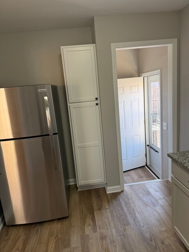 Foto del edificio - 1907 N Madison Ave