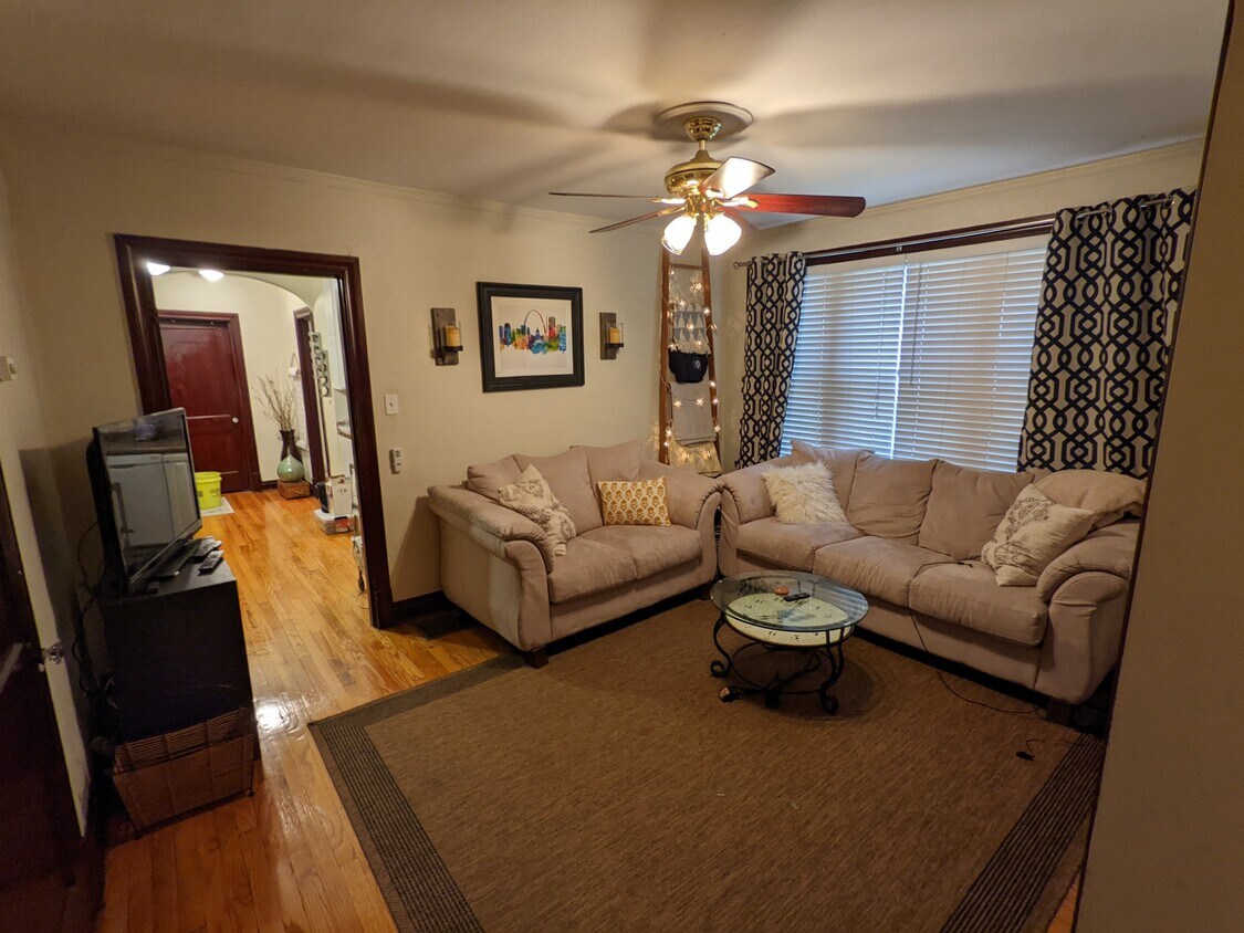 Living Room - facing rear (North) - 6633 Alamo Avenue