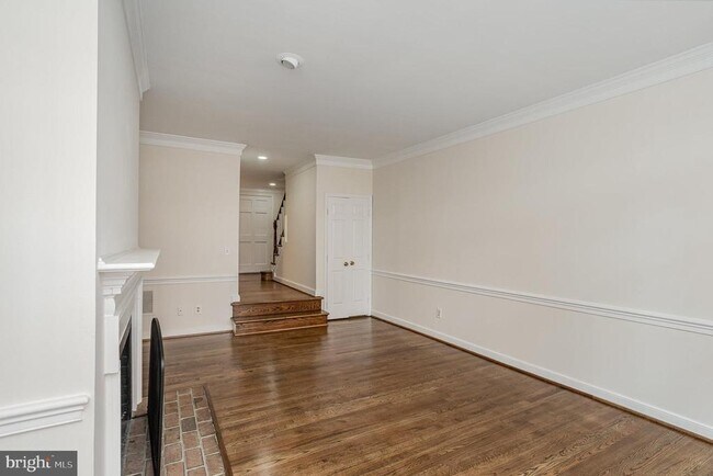 Building Photo - 1249 Portner Rd