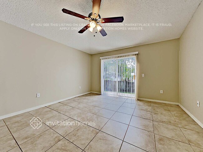 Foto del edificio - 613 Doe Cove Pl