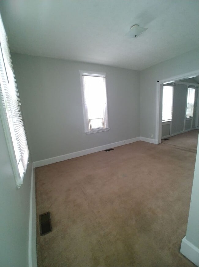 Photo - 308 N 11th St Apartment