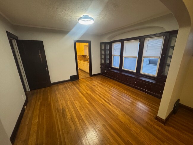 Building Photo - 7414 Marlborough Ave