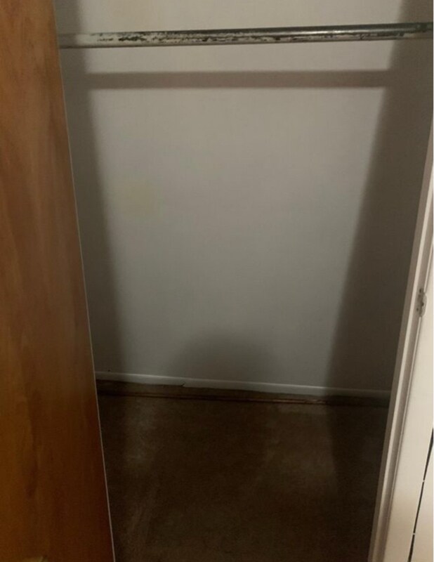 Foto del edificio - 495 S Clinton St