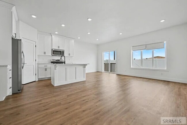 Building Photo - 363 Eliza Joy Ln
