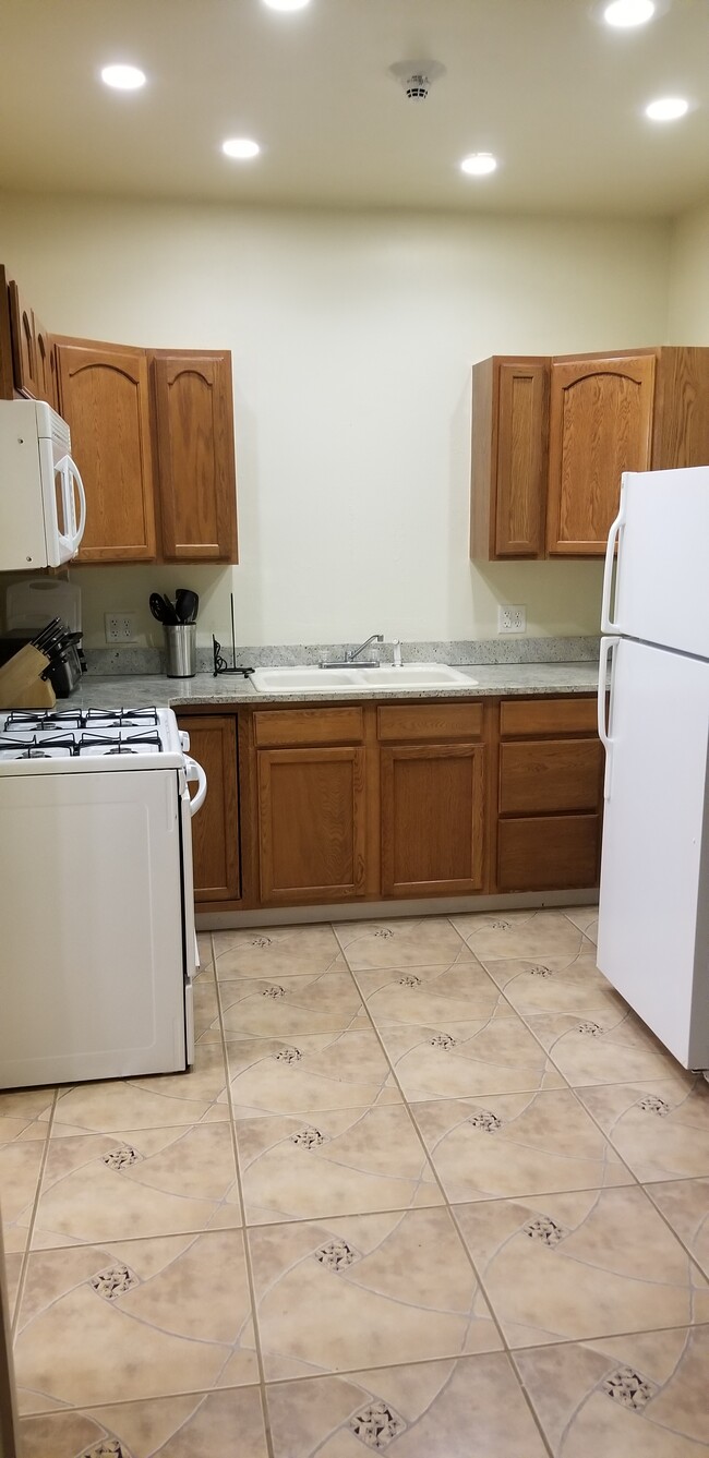 Kitchen - Buckley Apartments