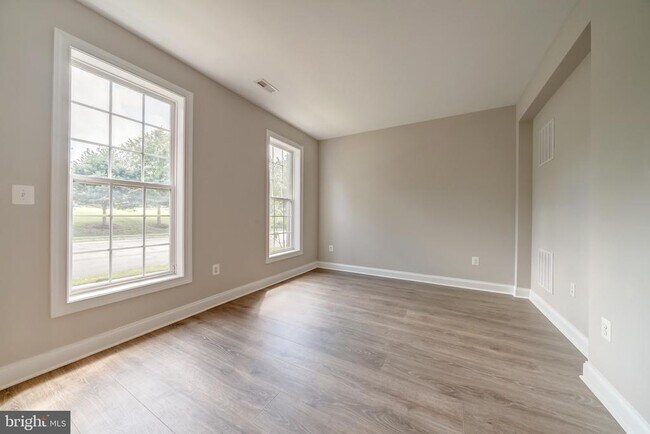 Foto del edificio - 15970 Greymill Manor Dr