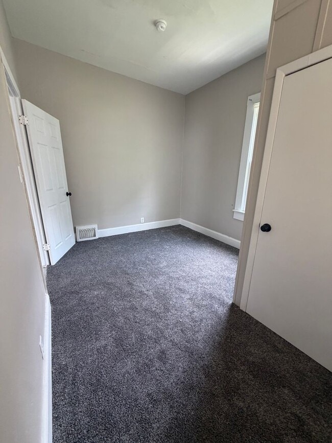 Foto del edificio - 513 E Colorado Ave