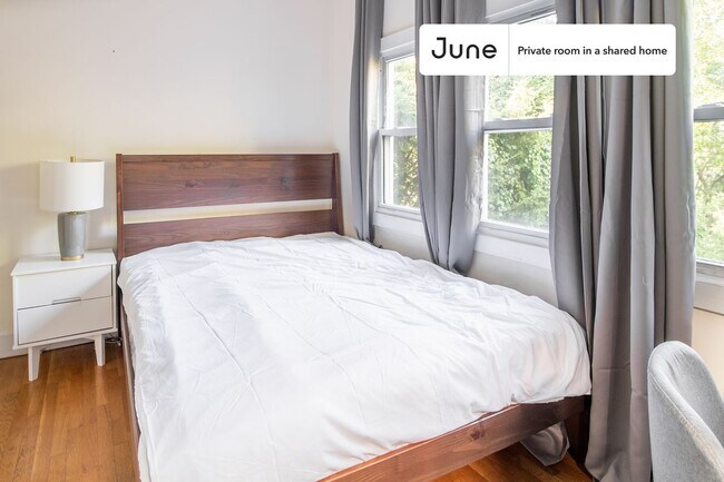 Foto del edificio - Room in Shared 5 bed/1 bath home in Mission Hill