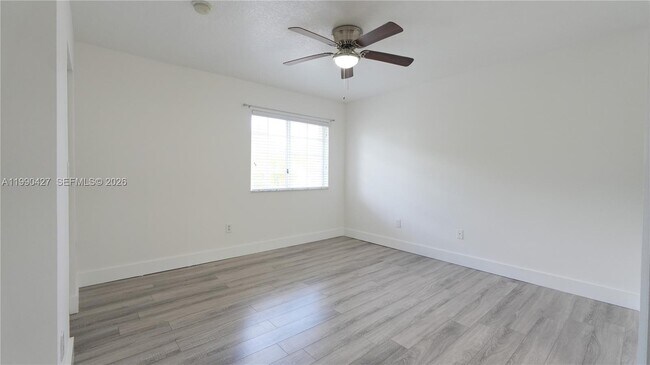 Foto del edificio - 14138 SW 260th St