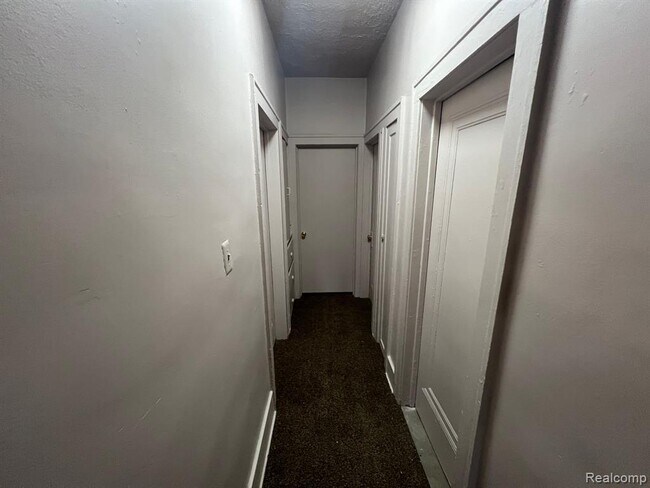 Foto del edificio - 2953 Tuxedo St
