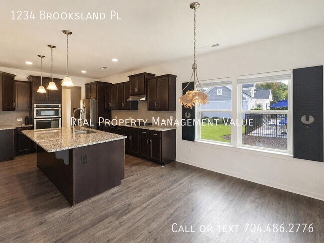 Foto del edificio - 1234 Brooksland Pl