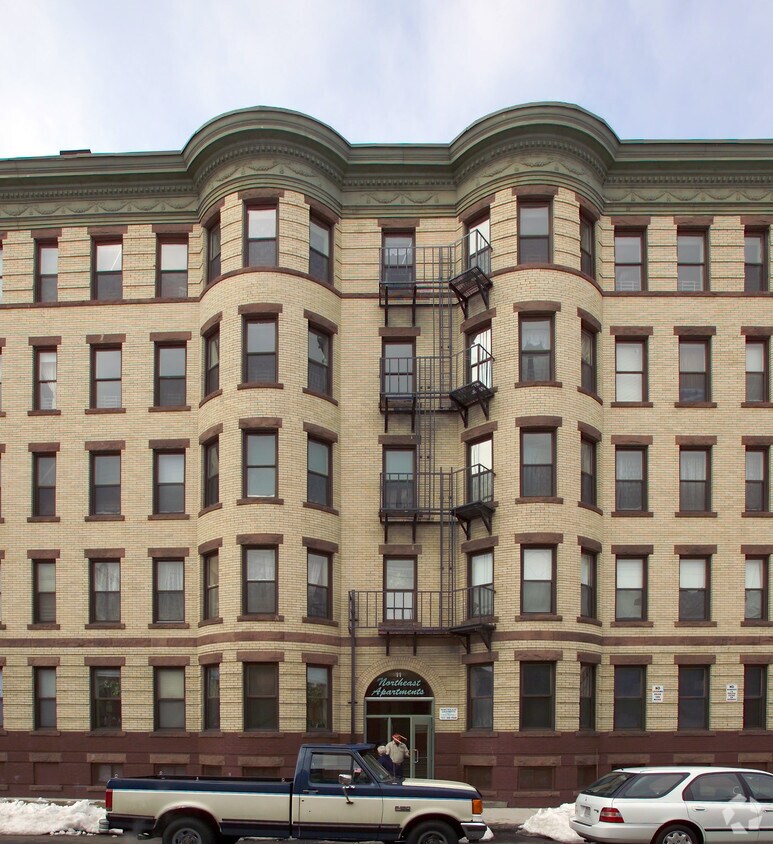 Primary Photo - 11 N East St