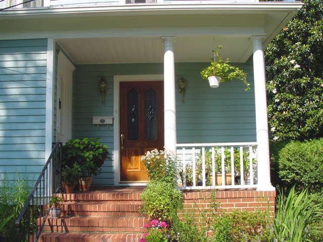 Building Photo - 324 Little Falls St