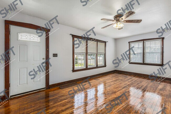 Building Photo - 1219 Ball - updated single family home