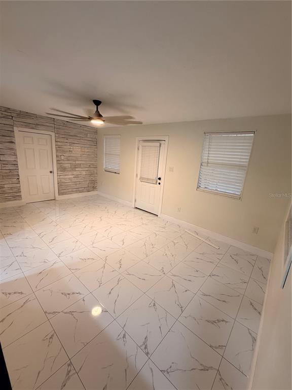 Foto del edificio - 1720 Park Dr