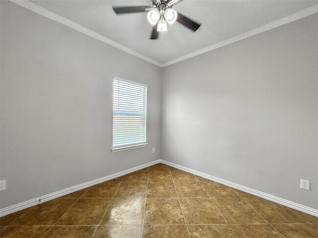 Building Photo - 4534 Knights Ct