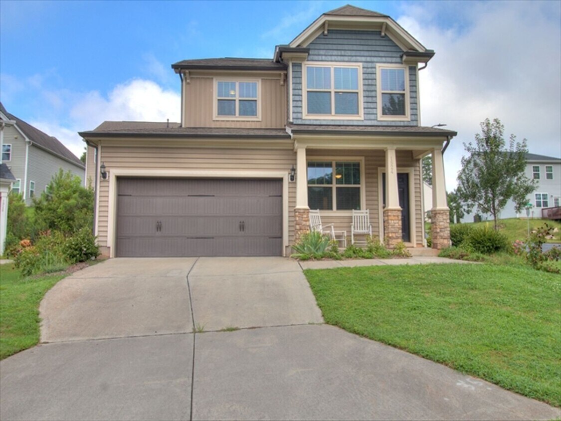 Foto principal - Charming 4-Bed, 3-Bath Home for Rent in Ru...