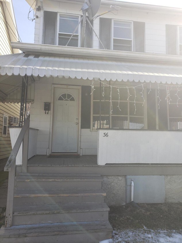 Primary Photo - 38 Orchard St