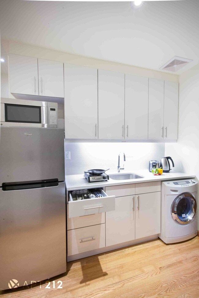 Foto del edificio - 115 E 37th St