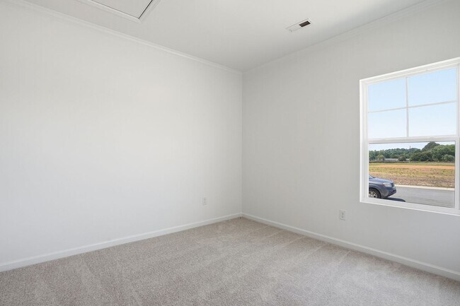 Foto del edificio - BRAND NEW RANCH HOME with 3 bedrooms and 2 baths