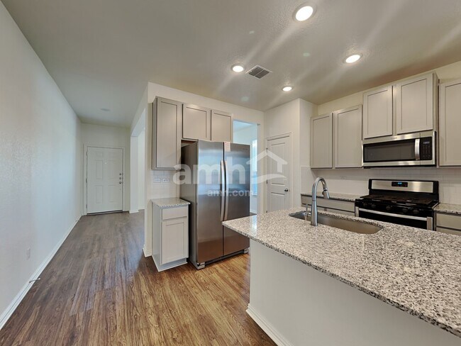 Foto del edificio - 457 Pebble Bend