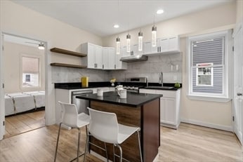 Building Photo - 3417 Washington St