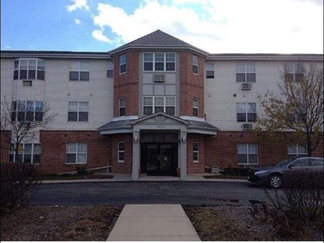 7307 N Port Washington Rd, Glendale, WI 53217 Apartments Glendale, WI