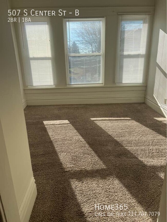 Building Photo - 2 Bedroom in Great location
