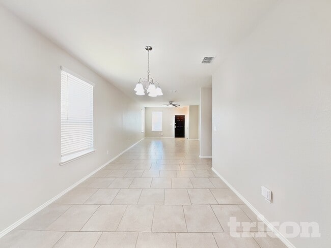 Building Photo - 14003 Elounda