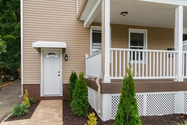 Foto del edificio - 158 Valley Rd