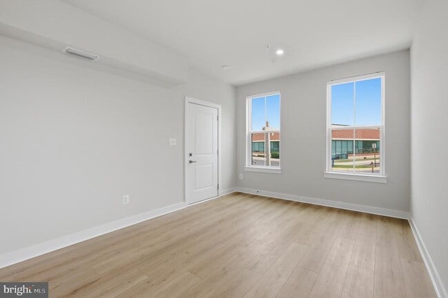 Building Photo - 14421 Albemarle Point Pl