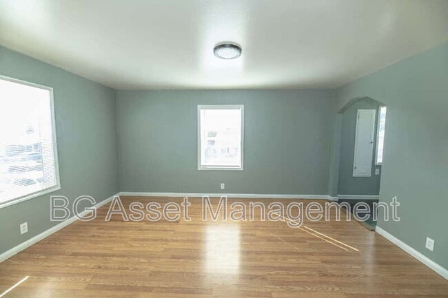 Photo - 1321 Dunn Ave Apartment