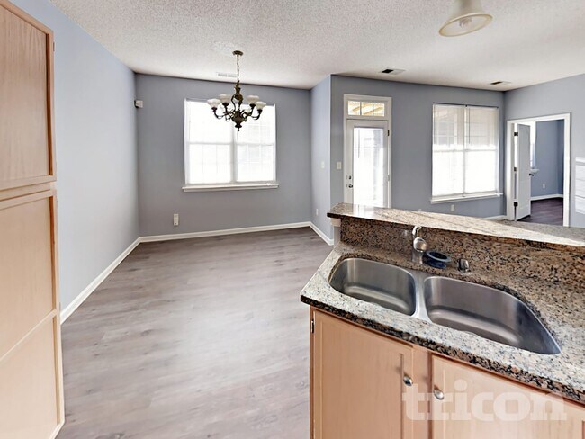 Foto del edificio - 3846 Tioga Ln