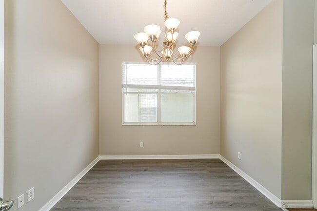 Building Photo - 7814 Citrus Blossom Dr