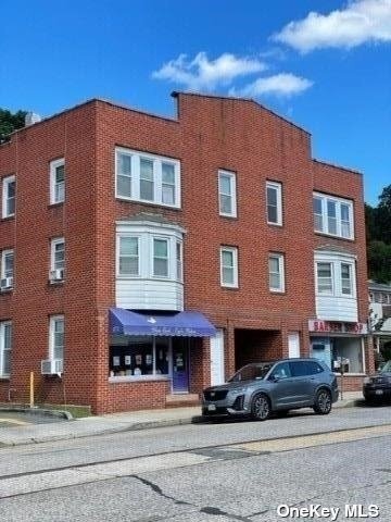 Primary Photo - 177 Main St