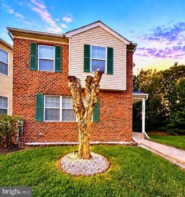 Building Photo - 5798 Katsura Ct