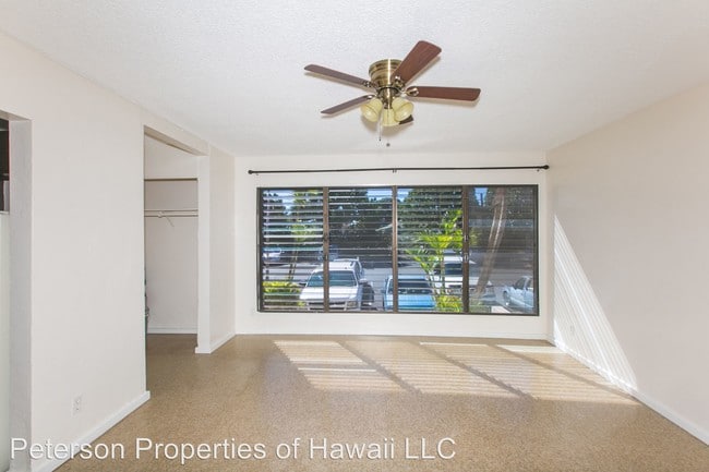 Building Photo - 2 br, 1 bath House - 87-126 Helelua St. #D101