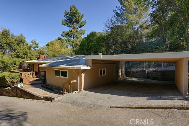 Building Photo - 3720 Broadlawn Dr