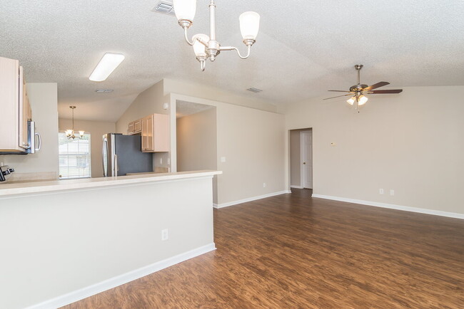 Building Photo - 1125 Buccaneer Blvd