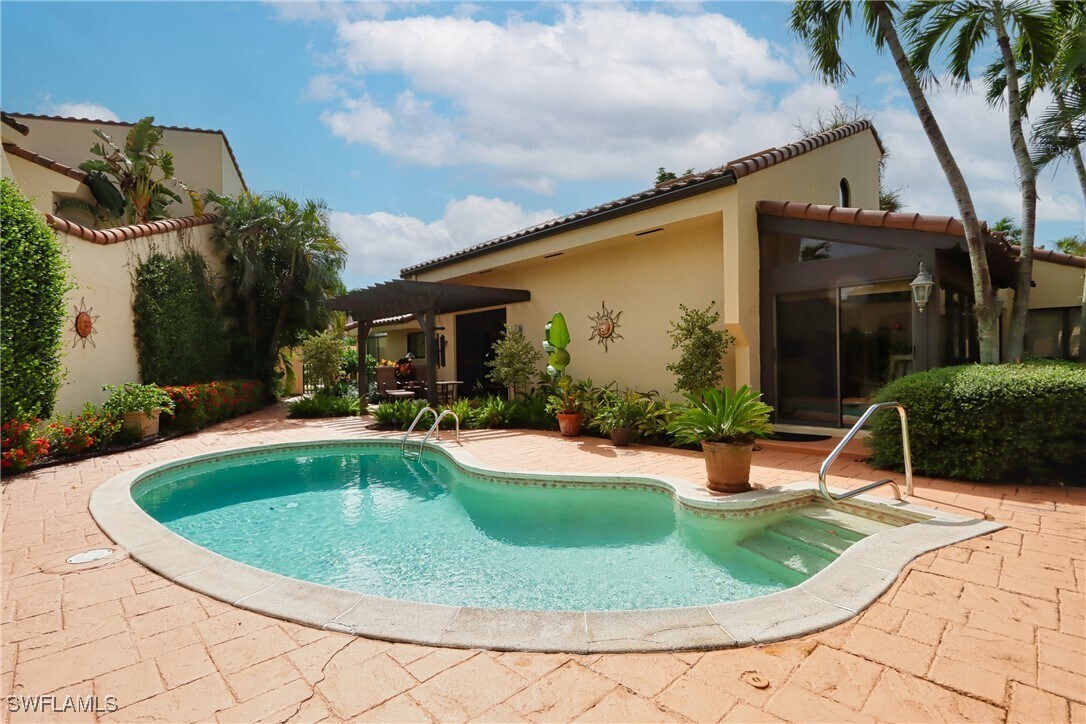 Foto del edificio - 6810 Sand Pointe Cir