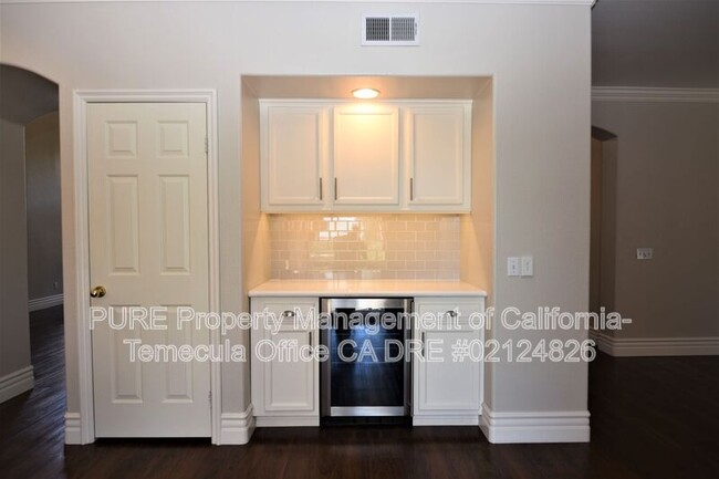 Foto del edificio - 45405 Eagle Crest Ln