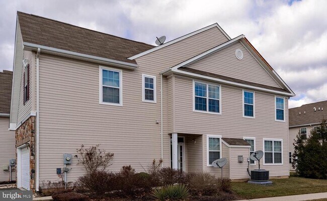 Foto del edificio - 101 Haddon Ct