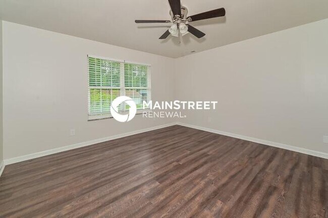 Foto del edificio - 3 Bedroom Pet-Friendly Home in KNOXVILLE, TN with Main Street Renewal