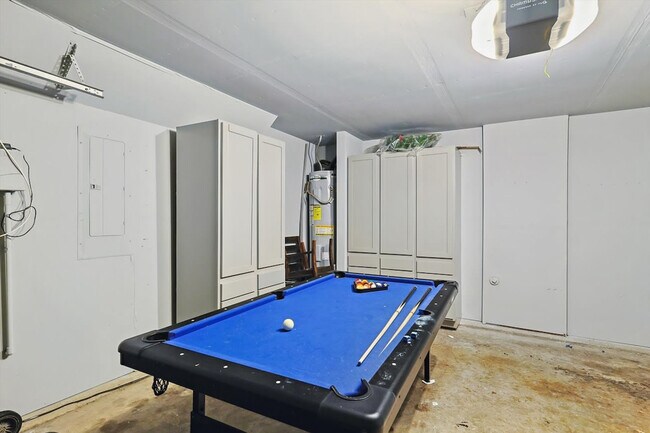 Foto del edificio - 2136 Dayton Ln