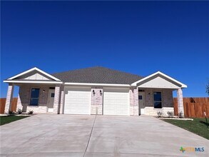Building Photo - 111 Levi Ct