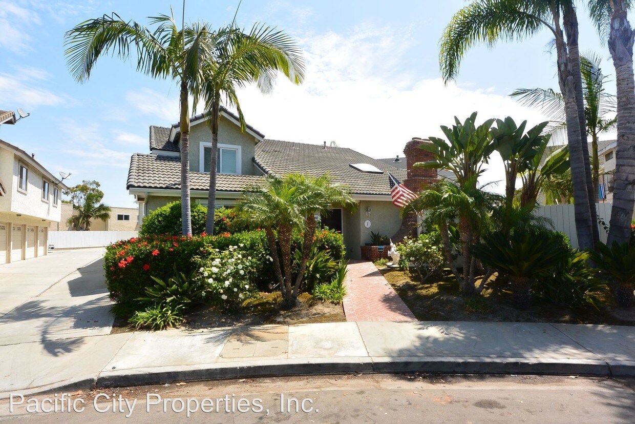 16642 Island Cir, Huntington Beach, CA 92649 Apartment for Rent in