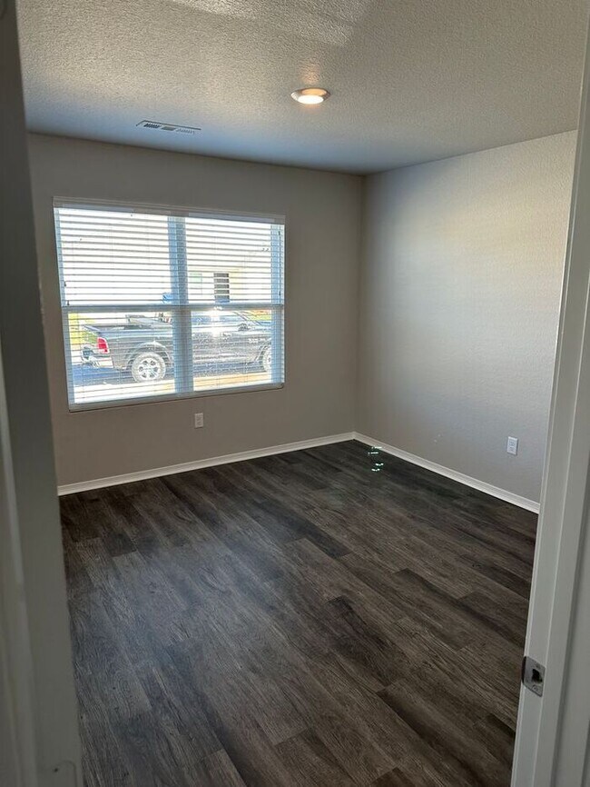Foto del edificio - BRAND NEW Four Bedroom | Two Bath Home in ...