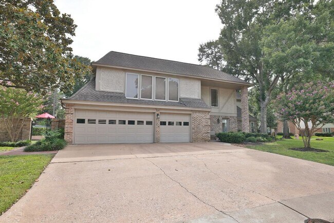 Foto del edificio - 9203 Godstone Ln